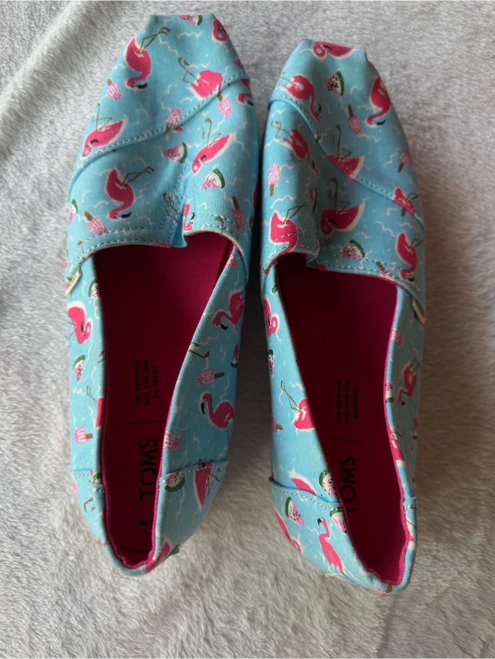 TOMS Women's Aqua Canvas Flats with Pink Flamingo Print
